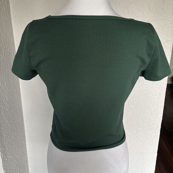 Hollister Seamless Ribbed Swoop Neck Short Sleeved Shirt Size Green Medium - Picture 3 of 9